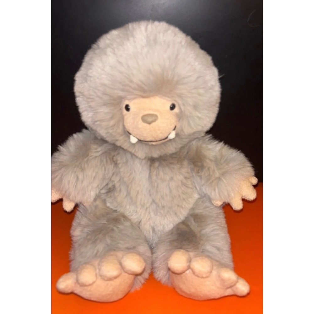 Jellycat Bo Bigfoot Plush Stuffed Animal Grey Cryptid Retired BO2BF NWT